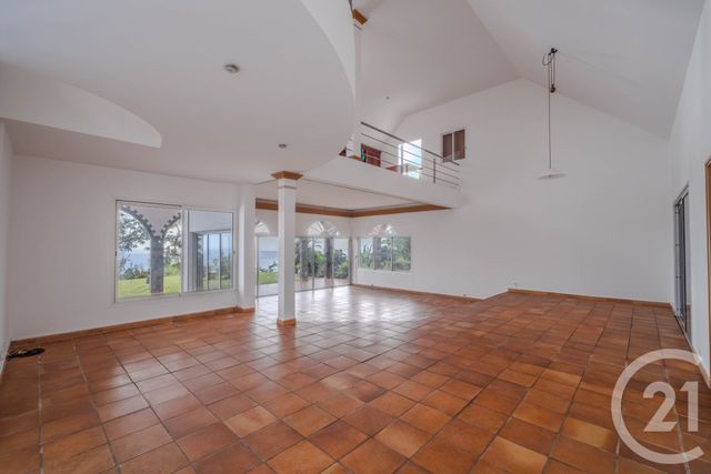 Maison à vendre - 15 pièces - 478,41 m2 - St Denis - 974 - REUNION