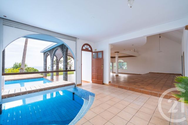 Maison à vendre - 15 pièces - 478,41 m2 - St Denis - 974 - REUNION