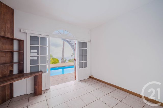 Maison à vendre - 15 pièces - 478,41 m2 - St Denis - 974 - REUNION