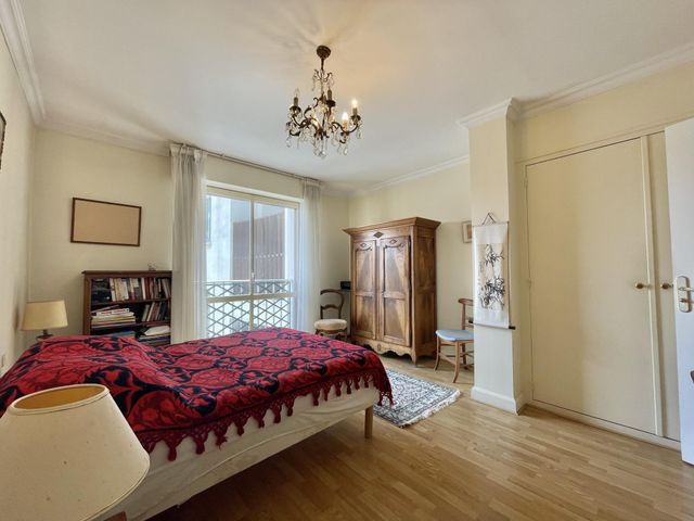 Afficher la photo en grand Appartement F3 à vendre - 3 pièces - 98,21 m2 - Biarritz - 64 - AQUITAINE