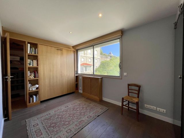 Afficher la photo en grand Appartement F4 à vendre - 4 pièces - 109,01 m2 - Biarritz - 64 - AQUITAINE