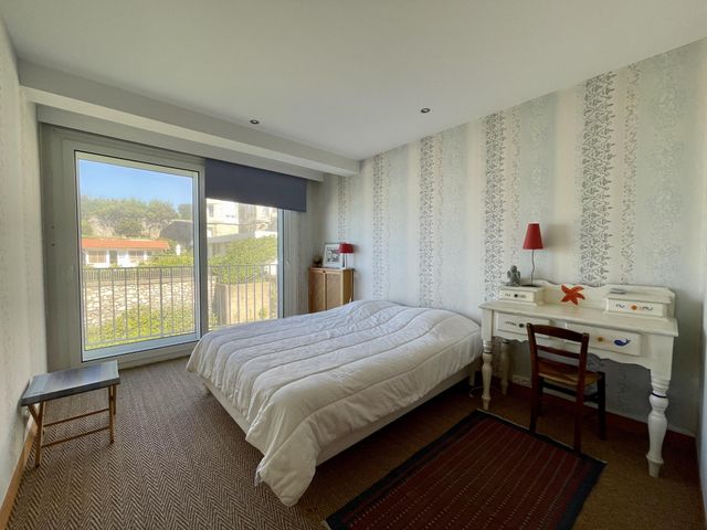 Afficher la photo en grand Appartement F4 à vendre - 4 pièces - 109,01 m2 - Biarritz - 64 - AQUITAINE