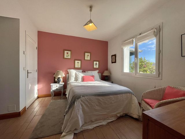 Maison à vendre - 8 pièces - 223,89 m2 - Bassussarry - 64 - AQUITAINE