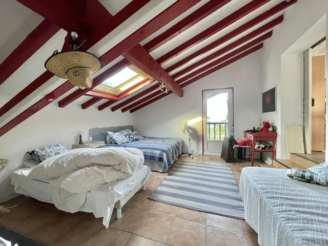 Maison à vendre - 8 pièces - 223,89 m2 - Bassussarry - 64 - AQUITAINE