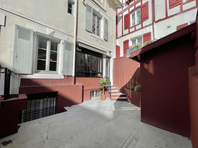 Maison à vendre - 5 pièces - 127 m2 - Biarritz - 64 - AQUITAINE