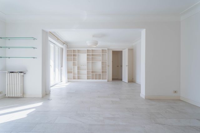 Afficher la photo en grand Appartement T4 à vendre - 4 pièces - 126,13 m2 - Biarritz - 64 - AQUITAINE