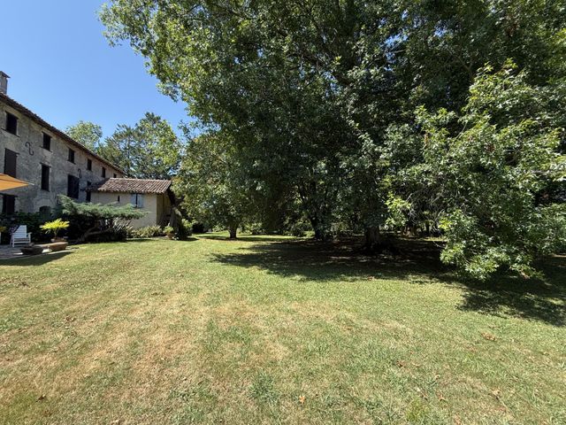 Maison &agrave; vendre - 20 pi&egrave;ces - 660 m2 - Urt - 64 - AQUITAINE