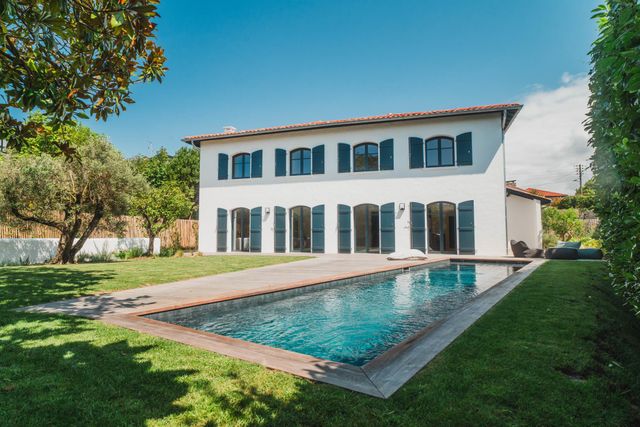 Maison à vendre - 6 pièces - 231,31 m2 - Biarritz - 64 - AQUITAINE