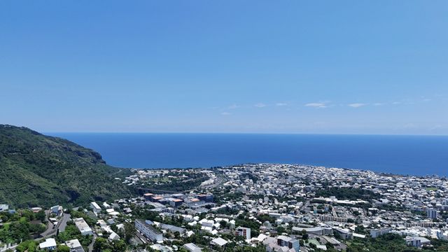 Maison &agrave; vendre - 7 pi&egrave;ces - 351,20 m2 - St Denis - 974 - REUNION