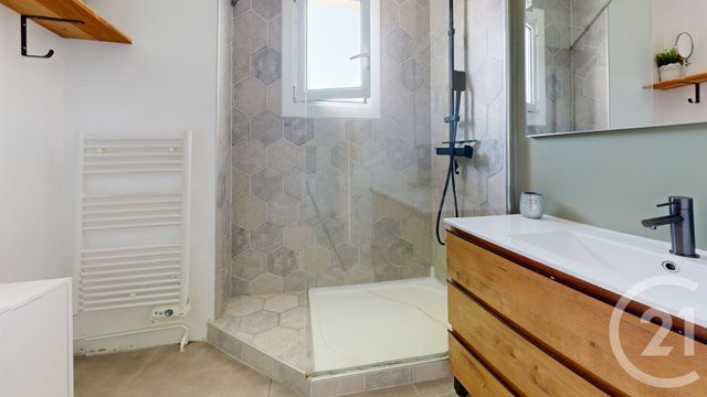 Appartement à vendre - 4 pièces - 78,04 m2 - Mouguerre - 64 - AQUITAINE