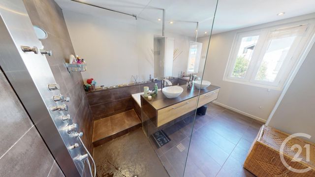 Afficher la photo en grand Maison à vendre - 6 pièces - 170 m2 - Bayonne - 64 - AQUITAINE