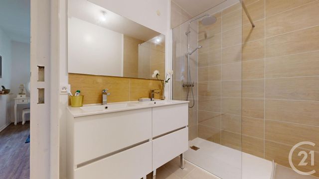 Afficher la photo en grand Appartement T3 à vendre - 3 pièces - 65,17 m2 - Bayonne - 64 - AQUITAINE