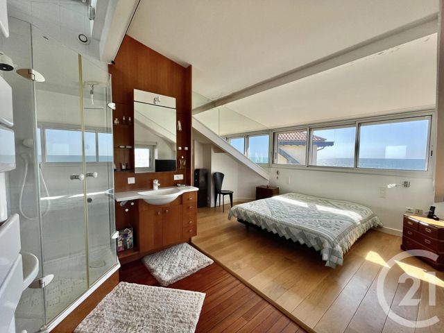 Afficher la photo en grand Appartement F3 à vendre - 4 pièces - 145,03 m2 - Biarritz - 64 - AQUITAINE
