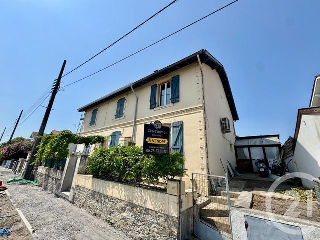 Afficher la photo en grand Maison à vendre - 5 pièces - 89 m2 - St Vincent De Tyrosse - 40 - AQUITAINE