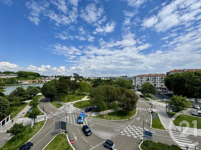 Afficher la photo en grand Appartement T4 à vendre - 5 pièces - 91,98 m2 - Bayonne - 64 - AQUITAINE