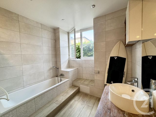 Afficher la photo en grand Appartement T4 à vendre - 4 pièces - 110,81 m2 - Bayonne - 64 - AQUITAINE