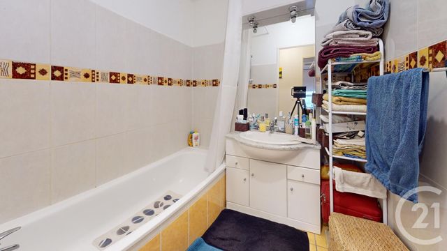 Afficher la photo en grand Appartement F3 à vendre - 3 pièces - 52,28 m2 - Bayonne - 64 - AQUITAINE