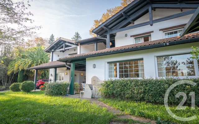 Afficher la photo en grand Maison à vendre - 7 pièces - 184,15 m2 - Bayonne - 64 - AQUITAINE