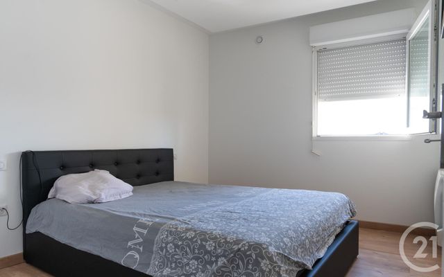 Afficher la photo en grand Appartement F2 à vendre - 2 pièces - 42 m2 - 64 - AQUITAINE