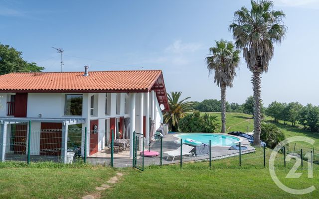 Afficher la photo en grand Maison à vendre - 5 pièces - 170 m2 - Villefranque - 64 - AQUITAINE
