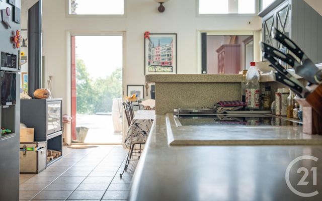 Afficher la photo en grand Maison à vendre - 5 pièces - 170 m2 - Villefranque - 64 - AQUITAINE