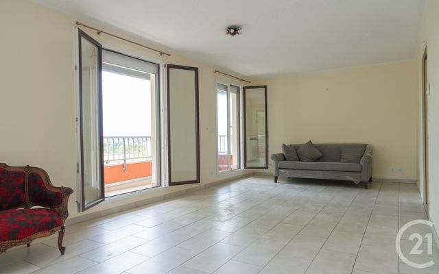 Afficher la photo en grand Appartement F4 à vendre - 4 pièces - 82 m2 - Bayonne - 64 - AQUITAINE