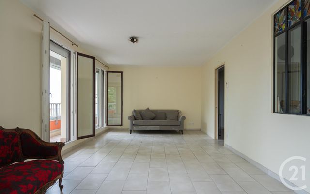 Afficher la photo en grand Appartement F4 à vendre - 4 pièces - 82 m2 - Bayonne - 64 - AQUITAINE