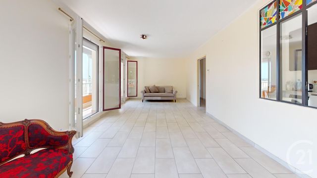 Afficher la photo en grand Appartement F4 à vendre - 4 pièces - 82 m2 - Bayonne - 64 - AQUITAINE