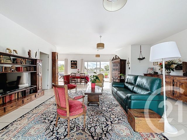 Afficher la photo en grand Appartement T4 à vendre - 4 pièces - 155 m2 - Bayonne - 64 - AQUITAINE