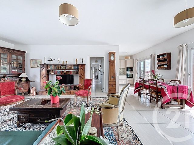 Afficher la photo en grand Appartement T4 à vendre - 4 pièces - 155 m2 - Bayonne - 64 - AQUITAINE