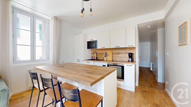 Afficher la photo en grand Appartement F3 à vendre - 3 pièces - 48,01 m2 - Bayonne - 64 - AQUITAINE