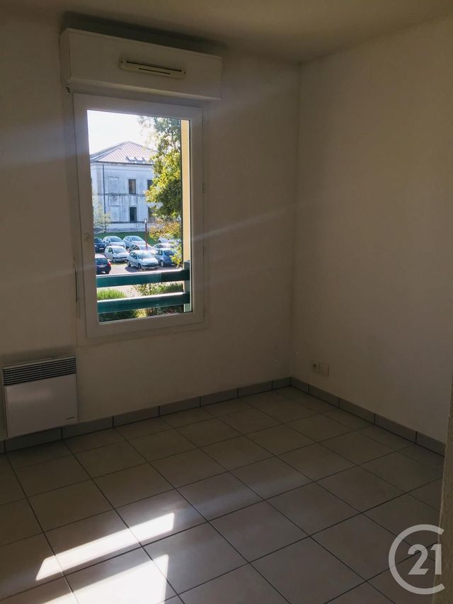 Appartement F3 &agrave; louer - 3 pi&egrave;ces - 62 m2 - Ustaritz - 64 - AQUITAINE