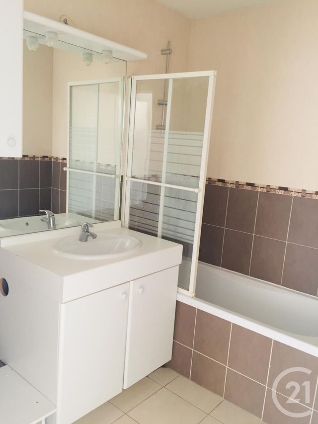 Appartement F3 &agrave; louer - 3 pi&egrave;ces - 62 m2 - Ustaritz - 64 - AQUITAINE