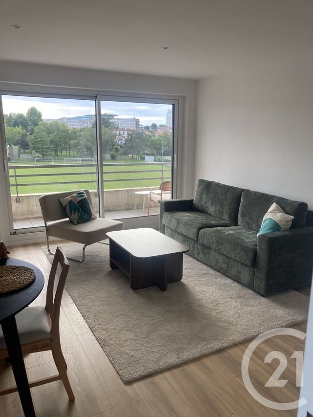Appartement F2 &agrave; louer - 2 pi&egrave;ces - 55 m2 - Bayonne - 64 - AQUITAINE